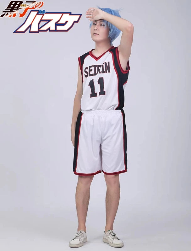 Ensemble Maillot et Short Kuroko no Basket Seirin | Uniforme de basket Seirin inspiré de l'équipe du duo iconique Kuroko Tetsuya (#11) et Kagami Taiga (#10). Ensemble comprenant un t-shirt et un short. Idéal pour le cosplay ou le sport