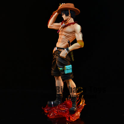 Figura de una pieza de 23 cm | Figura de colección que representa a Ace, el famoso hermano de Luffy en One Piece. ¡Perfecto para fanáticos y coleccionistas, agregará un toque de aventura a cualquier colección!