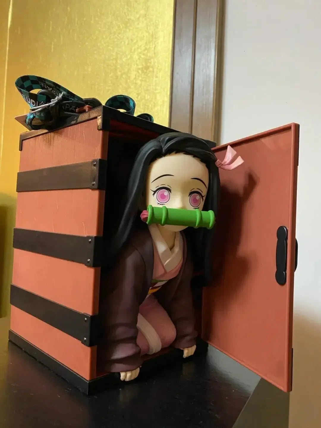 22cm Figurine Demon Slayer | Figurine représentant Kamado Nezuko avec un design unique. Parfaite pour les fans de Demon Slayer, cette pièce de collection est idéale pour la décoration ou comme cadeau