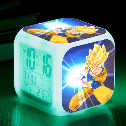 Réveil DRAGON BALL avec éclairage multicolore. Idéal pour les fans de l'anime, ce réveil combine style et fonctionnalité avec des animations lumineuses. Un cadeau parfait pour égayer les matins !