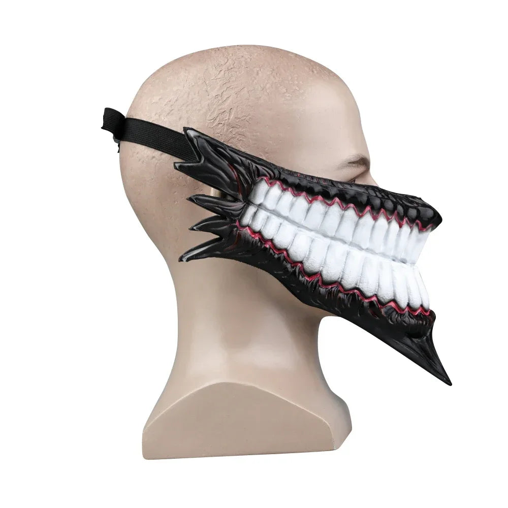 Masque effrayant inspiré du personnage Okarun de Dan Da Dan. Parfait pour Halloween, les mascarades ou les événements cosplay. Taille adulte, idéal pour compléter votre costume et impressionner les fans de l'anime !