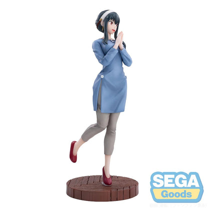 21cm Figurine Spy x Family | Figurine SEGA Luminasta représentant Yor Forger dans sa tenue du deuxième ending de la saison 1 de Spy x Family. Parfaite pour les collectionneurs et fans de l’anime, idéale comme décoration ou comme cadeau