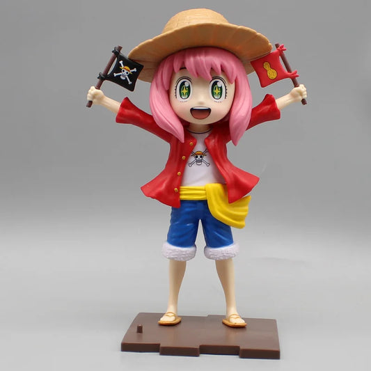 19cm Figurine SPY×FAMILY | Figurine collector en édition limitée représentant Anya Forger en cosplay de Luffy avec son chapeau de paille. Cette figurine kawaii et originale est parfaite pour les fans de SPY×FAMILY et One Piece