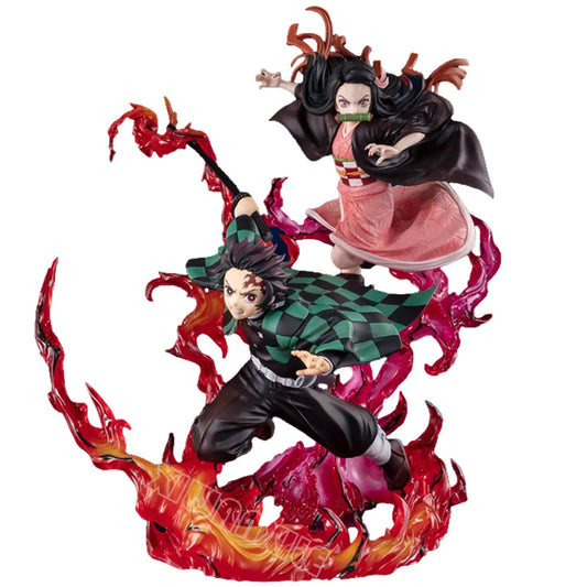 24cm Figurine Demon Slayer | Figurine représentant Tanjiro et Nezuko Kamado utilisant l'art Art du Sang de Démon. Cette figurine est idéale pour les fans et collectionneurs de Kimetsu no Yaiba