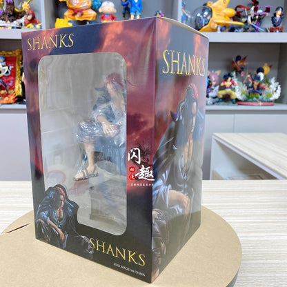 17cm Figurine One Piece | Figurine représentant Shanks le Roux, le célèbre Yonko. Parfaite pour les fans et collectionneurs, cette figurine est idéale pour décorer et enrichir toute collection d’anime