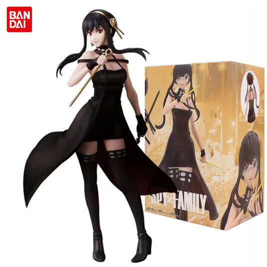 16cm Figurine SPY×FAMILY | Figurine représentant Yor Forger, en position de combat. Parfaite pour les collectionneurs et les fans de SPY×FAMILY, cette figurine kawaii est un excellent choix comme pièce de collection ou cadeau