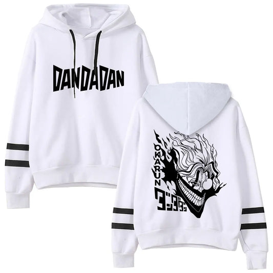 Sudadera Dandadan | ¡Adopta el estilo con esta sudadera Dandadan con Okarun! Diseñado sin bolsillos, de manga larga y con capucha, este suéter unisex es perfecto para los fanáticos del anime.