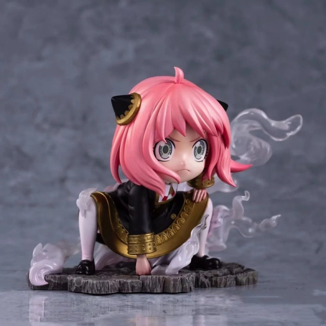 10-18cm Figurine SPY×FAMILY | Figurines collector en édition limitée représentant Anya Forger en tenue de cosplay des personnages de Chainsaw Man et One Piece. Ces figurines adorables et uniques sont parfaites pour les collectionneurs et les fans d'anime