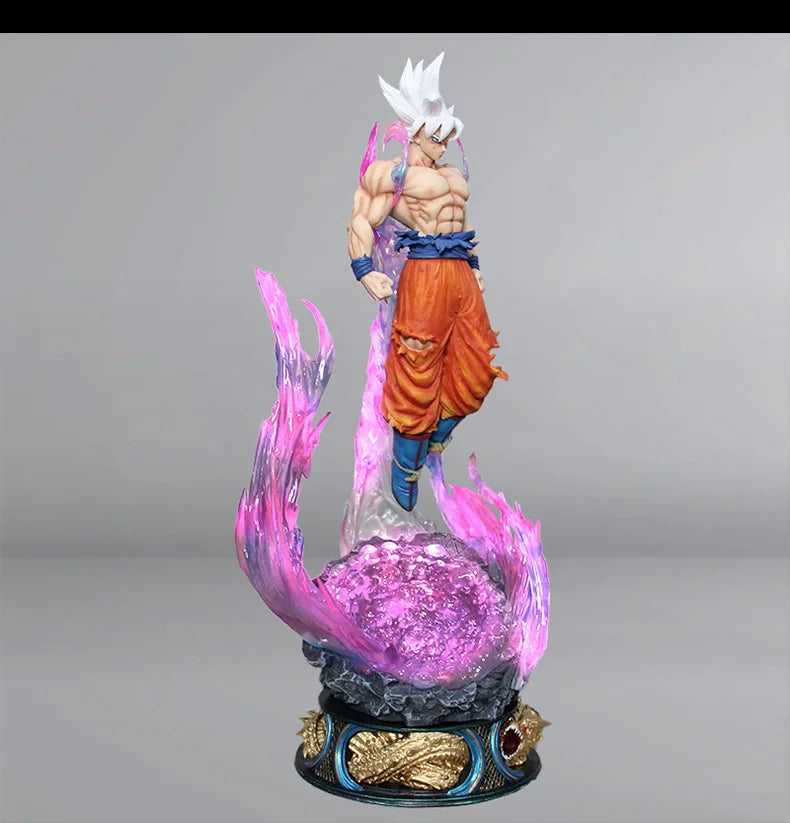 25cm Figurine Dragon Ball | Son Goku Ultra Instinct Super Saiyan, parfait pour les collectionneurs et pour décorer votre espace avec un modèle fidèle à l’anime. Idéal comme cadeau pour les fans de Dragon Ball