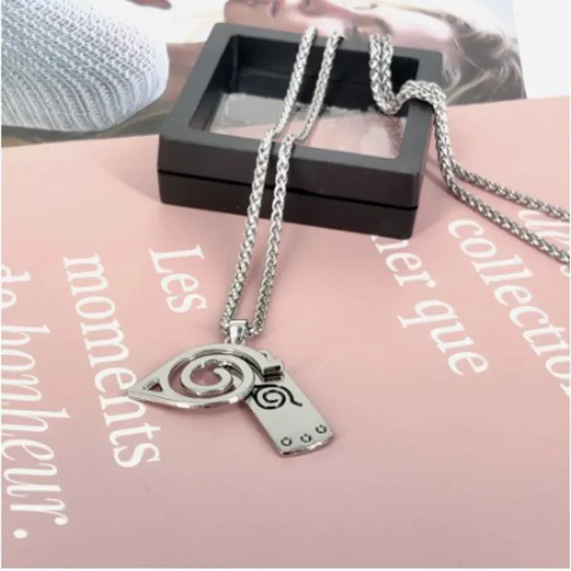 Collier pendentif NARUTO : logo creux en acier inoxydable couleur argent, chaîne longue, accessoire de mode pour hommes et femmes