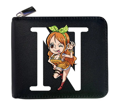 12*10cm Portefeuille en Cuir à Fermeture Zip One Piece. Ce portefeuille en cuir arbore les initiales des personnages emblématiques de One Piece, alliant style et fonctionnalité