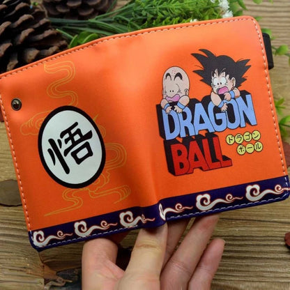 Dragon Ball Son Goku large capacity wallet, designed for men and women. This portable wallet is perfect and an ideal gift for Dragon Ball fans.