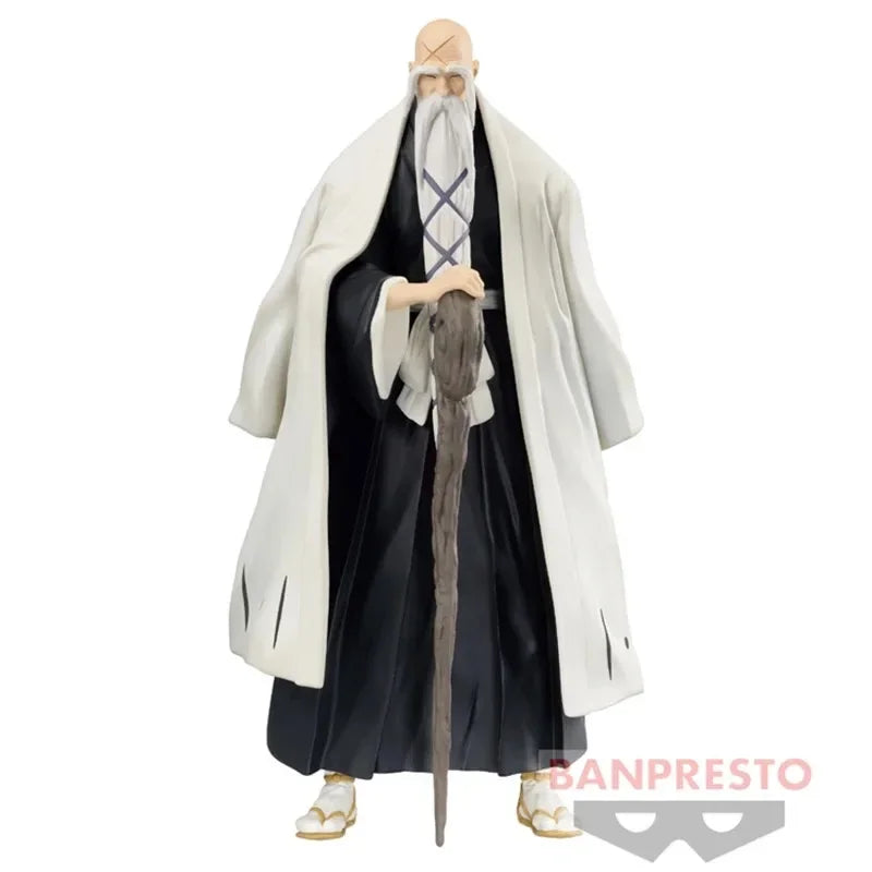 Figurines Originales Bandai BLEACH | Ces figurines BLEACH originales de la collection Solid and Souls par Bandai mettent en avant des personnages phares de l'anime. Idéales pour les collectionneurs et les fans