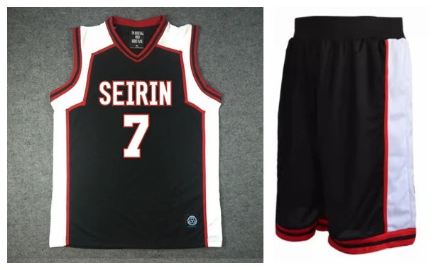 Ensemble Maillot et Short Kuroko no Basket Seirin | Uniforme de basket Seirin inspiré de l'équipe du duo iconique Kuroko Tetsuya (#11) et Kagami Taiga (#10). Ensemble comprenant un t-shirt et un short. Idéal pour le cosplay ou le sport