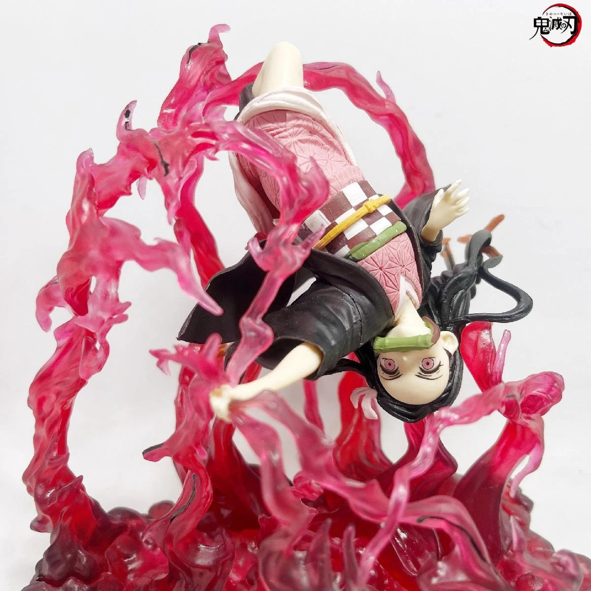 16cm Figurine Demon Slayer | Figurine représentant Kamado Nezuko avec des détails soignés, cette figurine unique est parfaite pour les collections et comme cadeau pour les fans de Demon Slayer