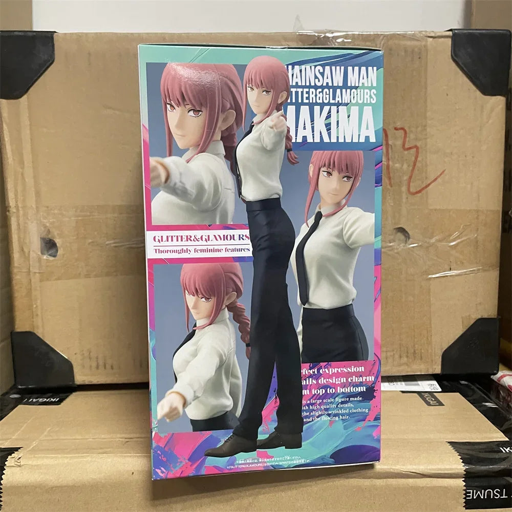 23cm Figurine Originale Bandai Banpresto (édition GLITTER & GLAMOURS) Chainsaw Man | Modèle détaillé en PVC de Makima et Power signé Banpresto. Idéal pour les collectionneurs et comme cadeau d'anniversaire