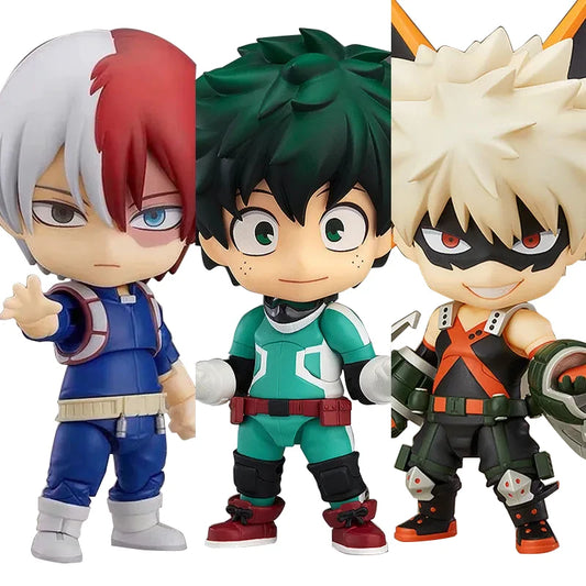 Figurines articulées de Bakugo, Midoriya, et Todoroki. Parfaites pour les collections ou comme décoration. Un must-have pour les fans de Boku No Hero Academia