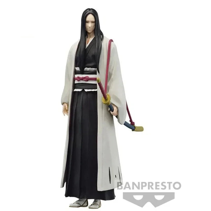 Figurines Originales Bandai BLEACH | Ces figurines BLEACH originales de la collection Solid and Souls par Bandai mettent en avant des personnages phares de l'anime. Idéales pour les collectionneurs et les fans