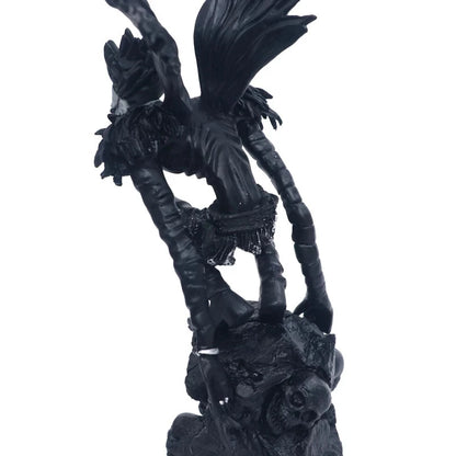 27cm Figurine Death Note | Figurine de 27 cm représentant Ryuk de Death Note. Fabriquée en PVC, cette figurine est un modèle détaillé, parfait pour les collectionneurs et comme décoration. Idéale comme jouet ou cadeau pour les fans de l'anime