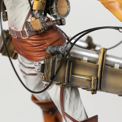 31-36cm Figurine Attack on Titan | Figurine représentant Levi & Mikasa Ackerman de l'anime Attack on Titan. Modèle idéal pour les fans et collectionneurs, parfait pour la décoration ou comme cadeau